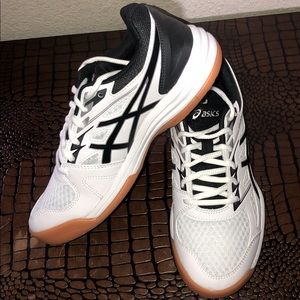Black White Asics Upcourt 4 GS Youth  size 6 NWOT